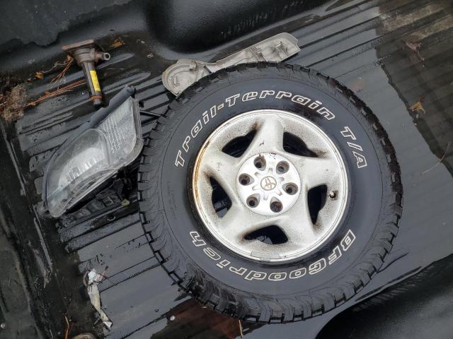 5TEWN72NX3Z160095 - 2003 TOYOTA TACOMA XTRACAB RED photo 12