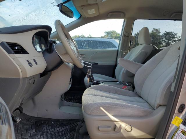 5TDKK3DCXBS142400 - 2011 TOYOTA SIENNA LE SILVER photo 7