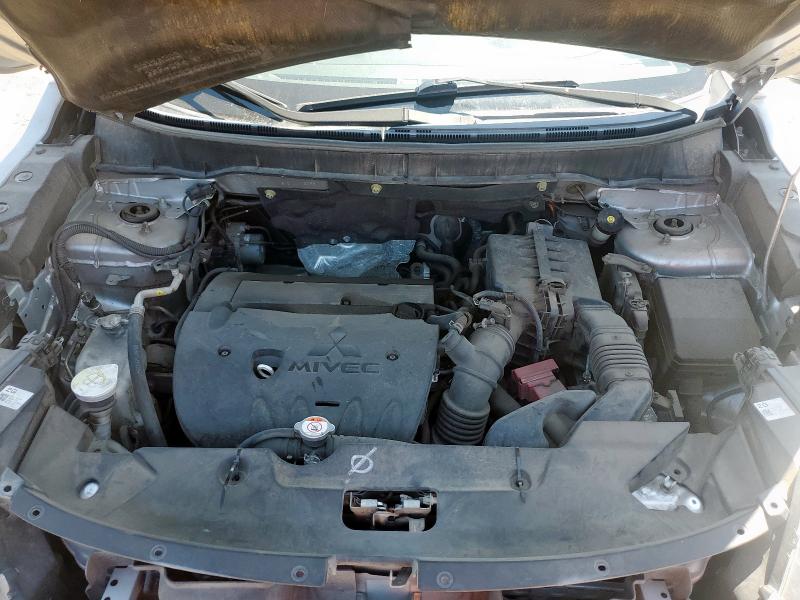 JA4AP3AUXLU015793 - 2020 MITSUBISHI OUTLANDER SPORT ES SILVER photo 11