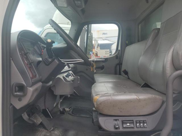 3ALACWFC3LDLS6133 - 2020 FREIGHTLINER M2 106 MEDIUM DUTY WHITE photo 7