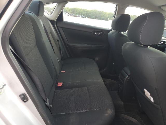 3N1AB7AP8KY363256 - 2019 NISSAN SENTRA S 银色 照片 10