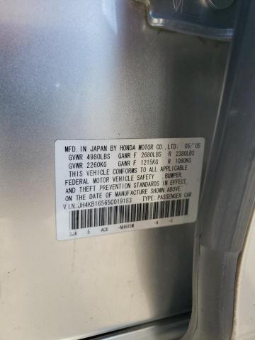 JH4KB16565C019183 - 2005 ACURA RL SILVER photo 12
