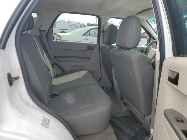 1FMCU9C78BKA56656 - 2011 FORD ESCAPE XLS Ақ фото 11