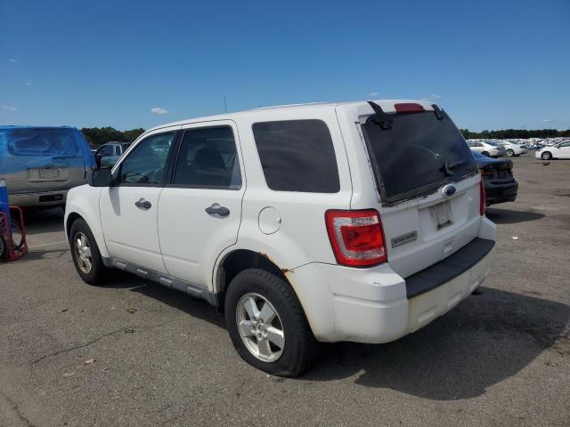 1FMCU9C78BKA56656 - 2011 FORD ESCAPE XLS Ақ фото 2