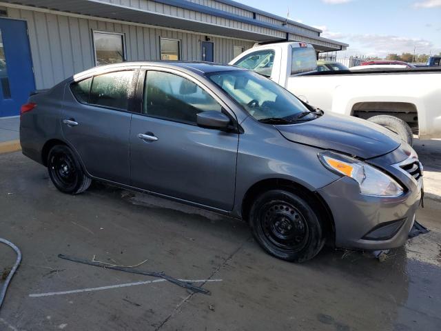 3N1CN7AP5KL864327 - 2019 NISSAN VERSA S GRAY photo 4