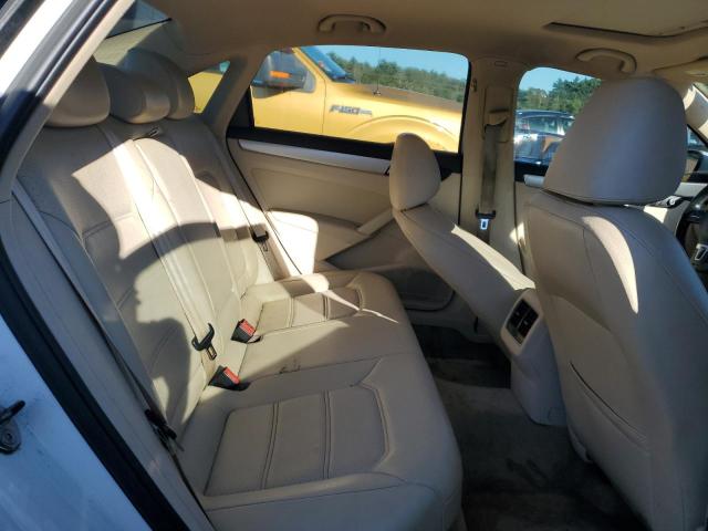 1VWBP7A35DC101834 - 2013 VOLKSWAGEN PASSAT SE თეთრი ფოტო 10