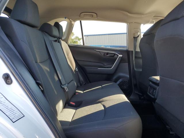 2T3H1RFV3PC220179 - 2023 TOYOTA RAV4 LE Beyaz fotoğraf 11