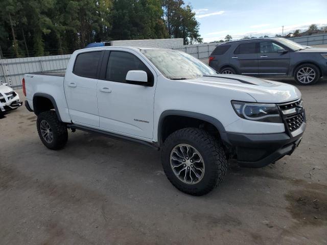 1GCGTEEN3J1120944 - 2018 CHEVROLET COLORADO ZR2 WHITE photo 4
