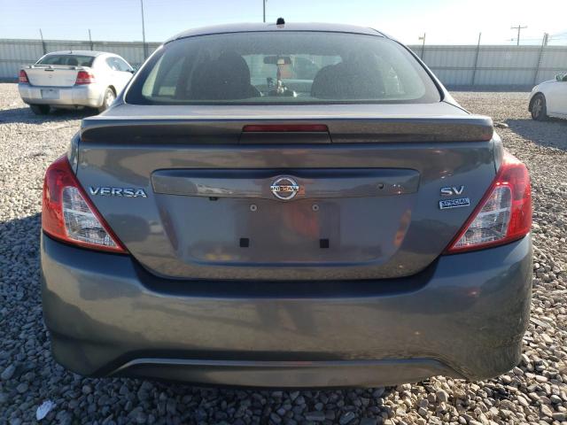 3N1CN7AP8JL882447 - 2018 NISSAN VERSA S CHARCOAL photo 6