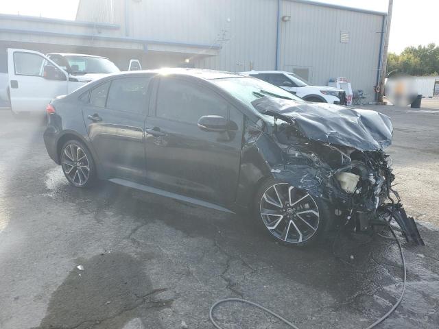 JTDP4RCE3LJ009014 - 2020 TOYOTA COROLLA SE BLACK photo 4