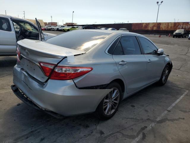 4T1BF1FK8GU198394 - 2016 TOYOTA CAMRY LE SILVER photo 3