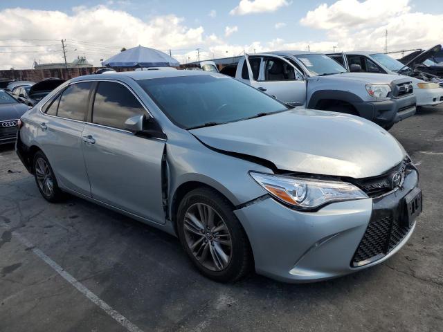 4T1BF1FK8GU198394 - 2016 TOYOTA CAMRY LE SILVER photo 4