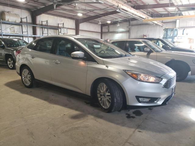 1FADP3J23JL232550 - 2018 FORD FOCUS TITANIUM SILVER photo 4