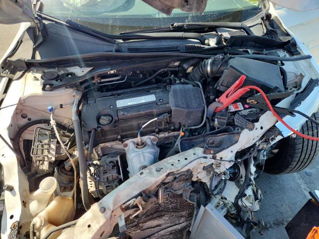 1HGCR2F8XGA005241 - 2016 HONDA ACCORD EXL WHITE photo 11