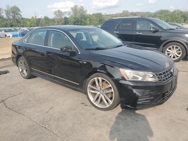 1VWDT7A35HC068795 - 2017 VOLKSWAGEN PASSAT R-LINE Սև լուսանկար 4