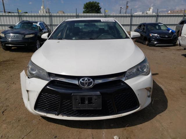 4T1BF1FK7HU301709 - 2017 TOYOTA CAMRY LE WHITE photo 5