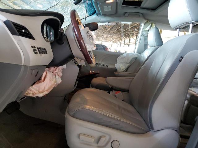 5TDYK3DCXBS110735 - 2011 TOYOTA SIENNA XLE 白色 照片 7