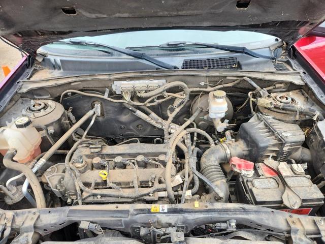 1FMCU0D75BKC04305 - 2011 FORD ESCAPE XLT 红色 照片 12