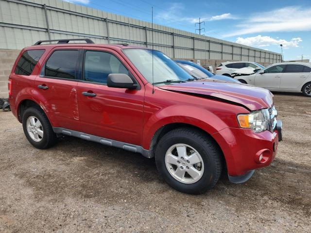 1FMCU0D75BKC04305 - 2011 FORD ESCAPE XLT 红色 照片 4