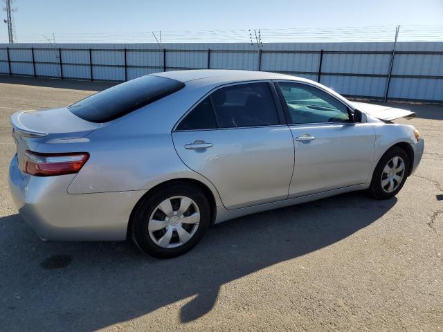 4T1BK46K07U031072 - 2007 TOYOTA CAMRY LE SILVER photo 3
