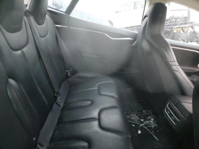 5YJSA1E20GF141958 - 2016 TESLA MODEL S თეთრი ფოტო 10