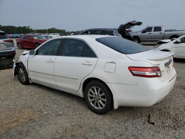 4T1BF3EK1AU510544 - 2010 TOYOTA CAMRY BASE WHITE photo 2
