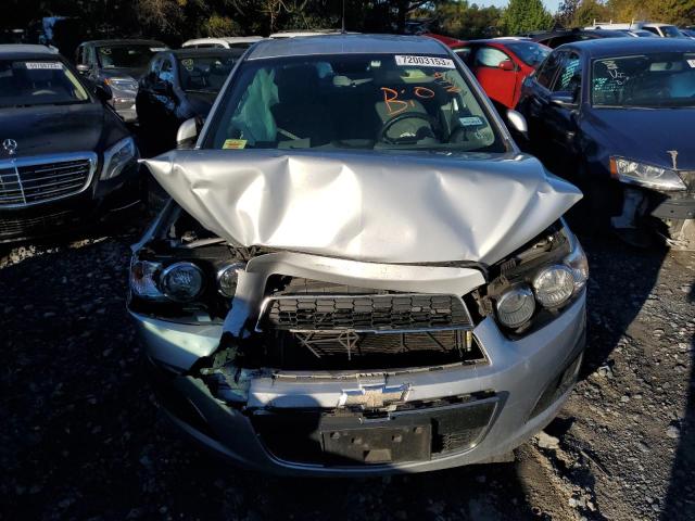 1G1JB5SH7C4146139 - 2012 CHEVROLET SONIC LS 银色 照片 5