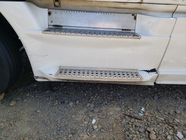 3AKGGLDR8GSGZ9942 - 2016 FREIGHTLINER CASCADIA 1 Biały zdjęcie 9