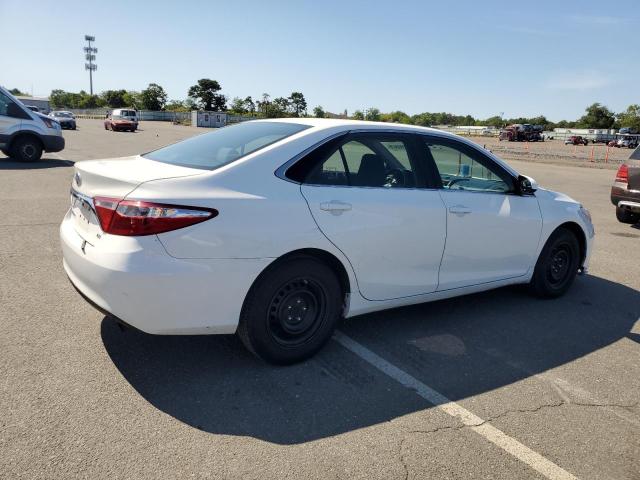 4T1BF1FK3HU416064 - 2017 TOYOTA CAMRY LE 白色 照片 3