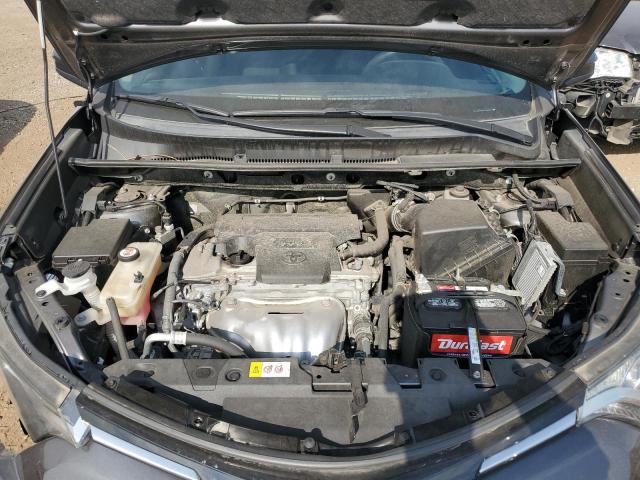 JTMBFREV0JJ203014 - 2018 TOYOTA RAV4 LE 灰色 照片 11