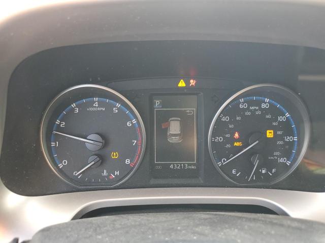 JTMBFREV0JJ203014 - 2018 TOYOTA RAV4 LE 灰色 照片 9