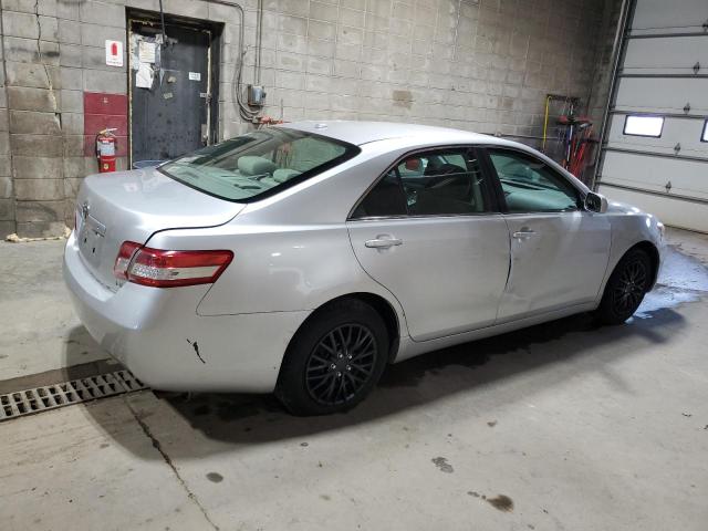 4T4BF3EK6BR198809 - 2011 TOYOTA CAMRY BASE SILVER photo 3