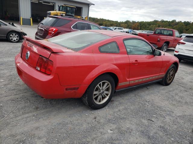 1ZVFT80N255249242 - 2005 FORD MUSTANG RED photo 3