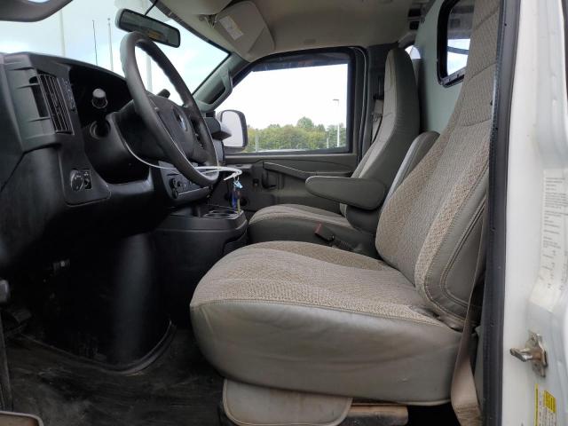 1GCWGAFP2J1178178 - 2018 CHEV EXPRESS G2500 თეთრი ფოტო 7