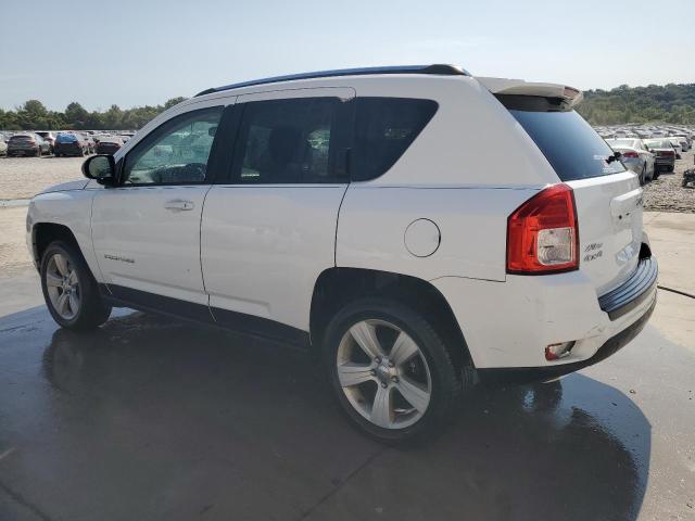 1J4NF1FB1BD223219 - 2011 JEEP COMPASS SPORT Weiß Foto 2