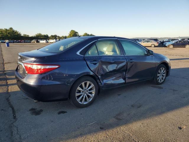 4T1BF1FK5GU535264 - 2016 TOYOTA CAMRY LE BLUE photo 3