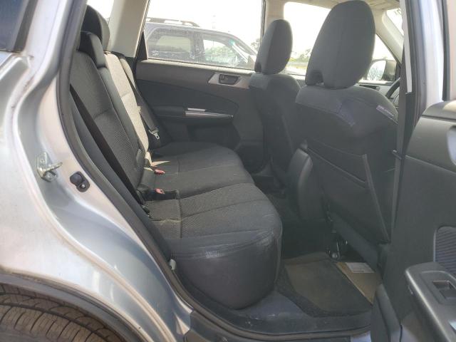 JF2SHABC2CH466521 - 2012 SUBARU FORESTER 2.5X ვერცხლისფერი ფოტო 11