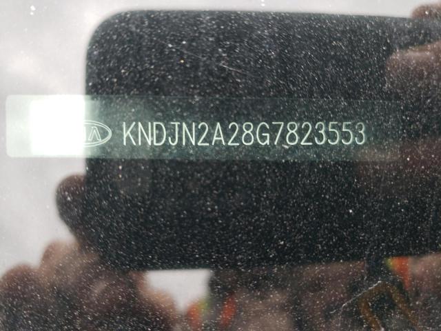 KNDJN2A28G7823553 - 2016 KIA SOUL SILVER photo 13