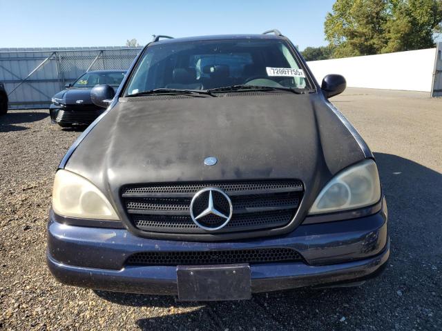 4JGAB72E4XA088681 - 1999 MERCEDES-BENZ ML 430 蓝色 照片 5