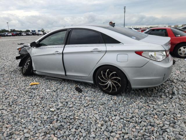 5NPEC4AB0DH591881 - 2013 HYUNDAI SONATA SE SILVER photo 2