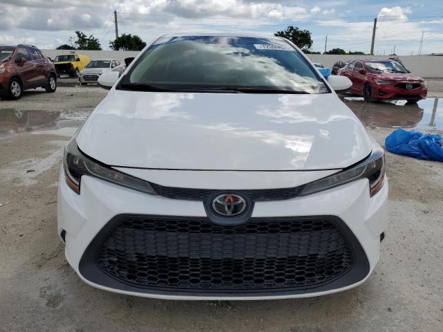 5YFEPMAE3MP179133 - 2021 TOYOTA COROLLA LE 白色 照片 5