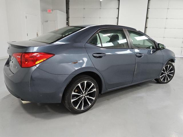 2T1BURHE4KC242722 - 2019 TOYOTA COROLLA L BLUE photo 3