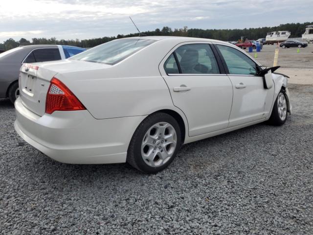 3FAHP0HA2AR357036 - 2010 FORD FUSION SE WHITE photo 3