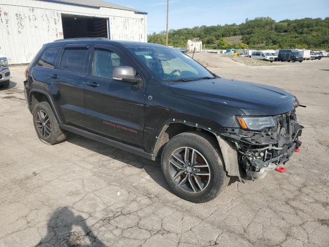 1C4RJFLT4JC250144 - 2018 JEEP GRAND CHER TRAILHAWK Schwarz Foto 4