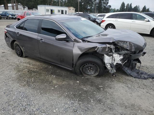 4T1BF1FK3HU311735 - 2017 TOYOTA CAMRY LE GRAY photo 4