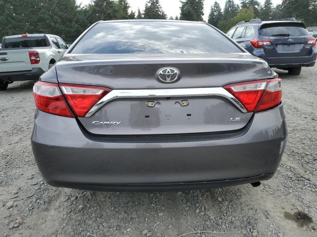 4T1BF1FK3HU311735 - 2017 TOYOTA CAMRY LE GRAY photo 6
