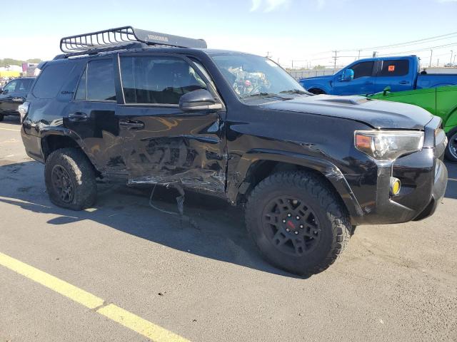 JTEBU5JR7F5260829 - 2015 TOYOTA 4RUNNER SR5/SR5 PREMIUM BLACK photo 4