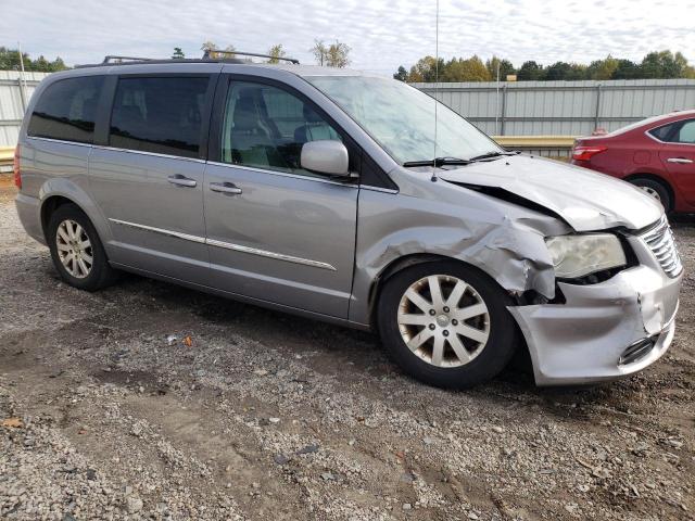 2C4RC1BG7DR690632 - 2013 CHRYSLER TOWN & COU TOURING ვერცხლისფერი ფოტო 4