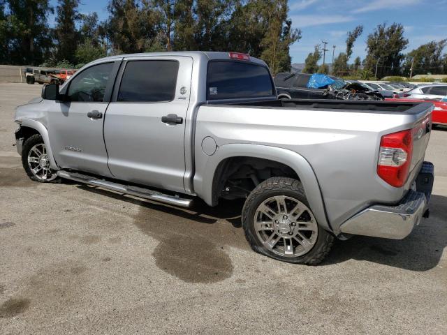 5TFEM5F15EX077632 - 2014 TOYOTA TUNDRA CREWMAX SR5 GRAY photo 2