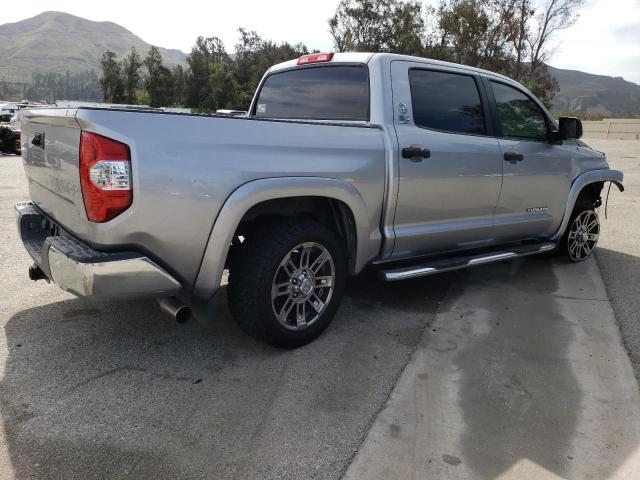 5TFEM5F15EX077632 - 2014 TOYOTA TUNDRA CREWMAX SR5 GRAY photo 3